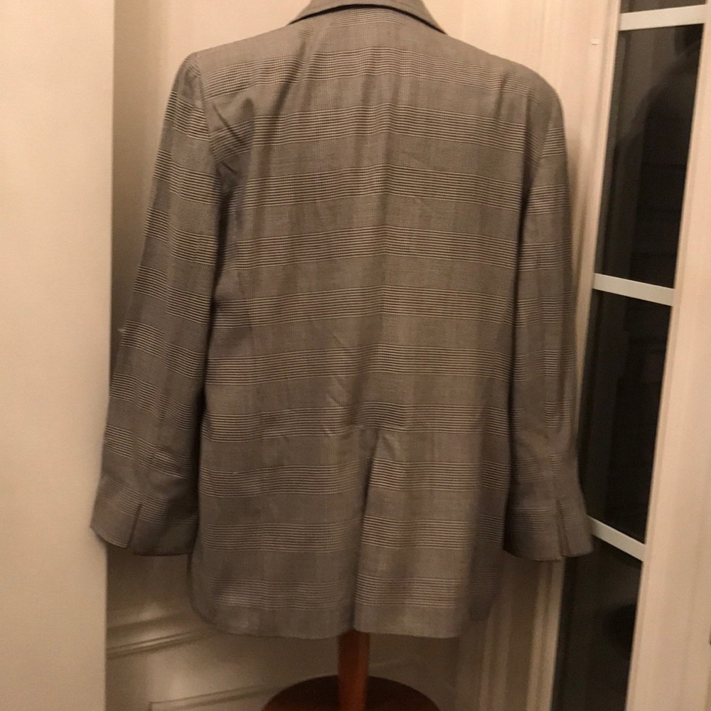 Escada Blazer - Picture 4 of 8